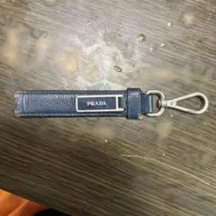 PRADA ネイビー キーホルダー