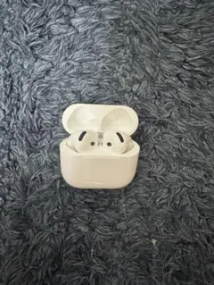 新品未開封　AirPods 4 アクティブノイズキャンセリング搭載