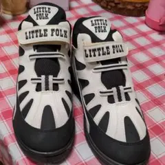 訳ありLITTLE.FOLKの23センチの靴のサムネイル