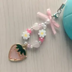 イチゴ③　たまごっちパラダイス　ストラップ　ビーズチャームストラップ