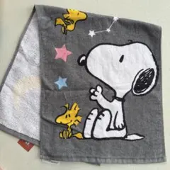 新品　タグ付き　PEANUTS スヌーピー フェイスタオル グレー　ピーナッツのサムネイル