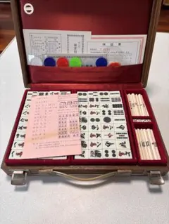 昭和レトロ】高級麻雀牌セット 点棒・解説書・記録表付き 役満 - メルカリ