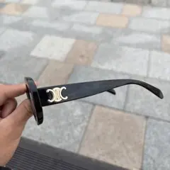 Item thumbnail for item 1252e6b5-191f-46c6-bd2c-f3a1553d7957