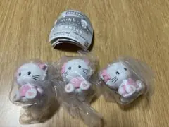 ムース　mikko characters すわらせ隊　三体セット　ガチャガチャ