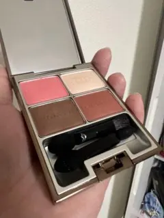 ルナソル　アイシャドウ