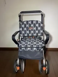 幸和製作所 TacaoF SLM08 ルーティII 座れる折りたたみシルバーカー