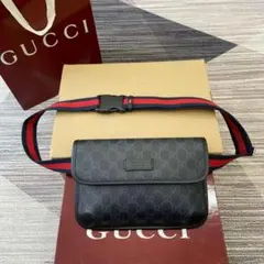 GUCCI GGスプリーム ボディバッグ