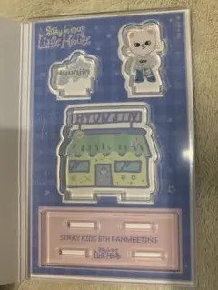 ジニレット アクリルスタンド