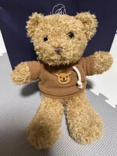 くまのぬいぐるみ フーディー着用