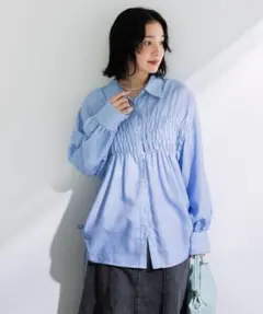 シャーリングデザインシャツ