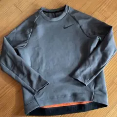 Nike DRI FIT トレーナー　サイズ表記M