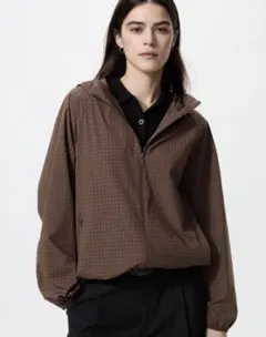 ポケッタブルUVカットパーカチェック　DARK BROWN XLサイズ