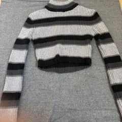 ショート丈ニット エモダ