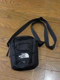 THE NORTH FACE ブラックショルダーバッグ