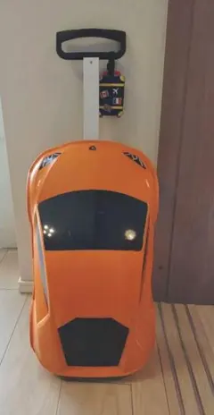 スポーツカー型　キャリーケース　Welly