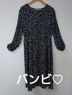 アースミュージック＆エコロジー 花柄ワンピース 黒 Fsize ブラック 長袖