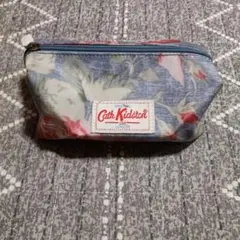キャスキッドソン（CathKidston）のローズ柄　ポーチ
