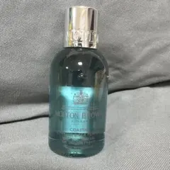 Molton Brown サイプレス＆シーフェンネル バス＆シャワージェルのサムネイル