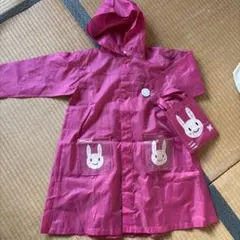 ウサギポケット付きピンクレインコート 110