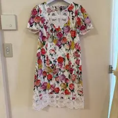 d*7様 Blumarine フレンチノースリーブ ワンピース 花柄 d*7様 Blumarine フレンチノースリーブ ワンピース 花柄 - メルカリ
