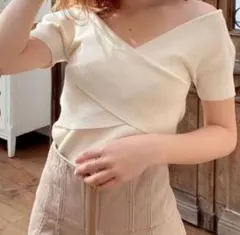 RESEXXY フロントクロスオフショルダー ニット ホワイトベージュ 半袖