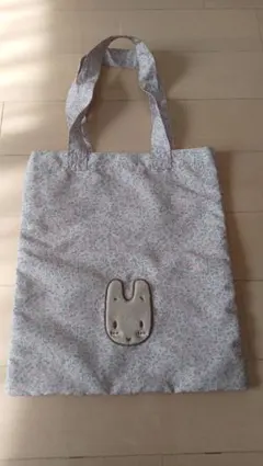 Item thumbnail for item 76241545-3e55-4d15-86ef-1977396b4ce6