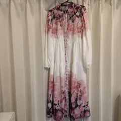 フラワープリント ロングワンピース　ラウンジワンピース、キャバクラドレス