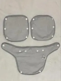【美品】ケラッタ 防水よだれカバー 抱っこ紐 胸当て付き3点セット グレー