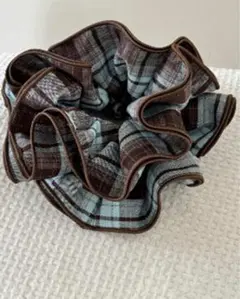 チェック柄フリルシュシュ