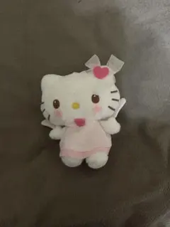 希少/レトロ】ハローキティ 天使のぬいぐるみバッジ - メルカリ