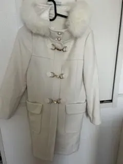 CECIL McBEEホワイトファー付きダッフルコート