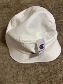 Champion ホワイト バケットハット