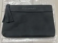シュウウエムラ　ノベルティ　ポーチ　化粧ポーチのサムネイル