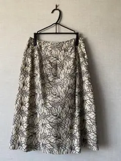 レリアン 花柄ひざ丈スカート