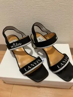 LANVIN ロゴ入りブラックサンダルのサムネイル