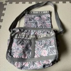 LeSportsac 花柄 メッセンジャーバッグ　ポーチ付