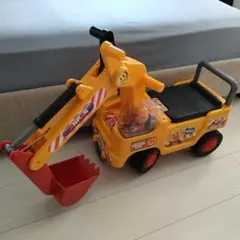 【18日迄値下】アンパンマン　元気シャベルカー