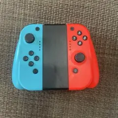 Nintendo Switch用の赤と青のコントローラー Joy-Con