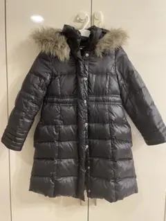 BeBeブラックダウンコート ファー付きフード 110cm