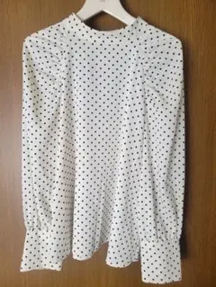ドットギャザースリーブブラウス/白