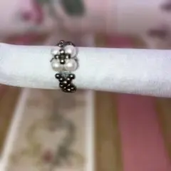 レディース　ビーズアクセサリーリング　指輪　パール　アンティークデザイン