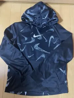 ナイキ　トレーナー