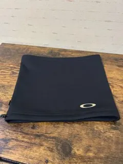 OAKLEY オークリー　ネックウォーマー ブラック　美中古のサムネイル
