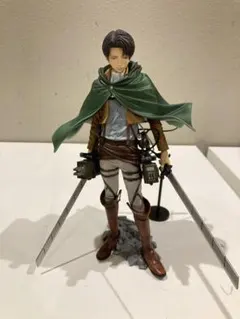 リヴァイ兵長　進撃の巨人　立体機動装置付き