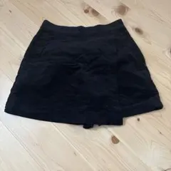 ユニクロ　コーデュロイタイトスカートパンツ　Sサイズ