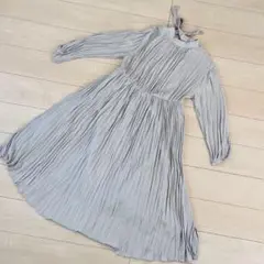 Discoat プリーツワンピース