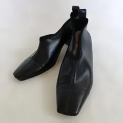 ファビオルスコーニ スクエアトゥ センターシーム レザー ブラック 36