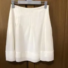 Xmiss（キスミス）の白いフレアスカートのサムネイル