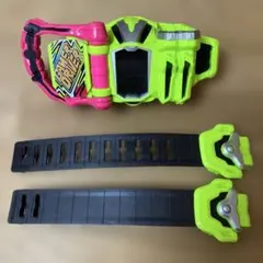 仮面ライダー エグゼイド ゲーマドライバー 変身ベルト 本体 ガシャット二つ