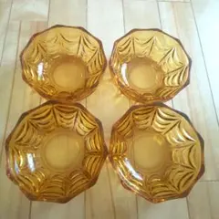 ガラスのお皿 4皿セット